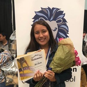 Meet your Posher, Aylin